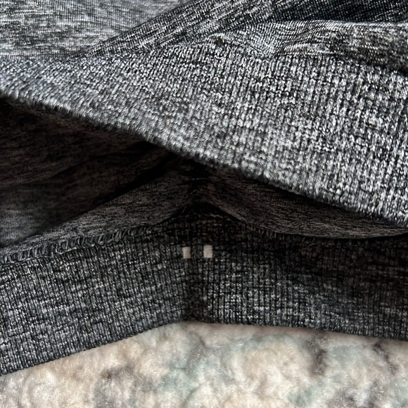 Gymshark Long Sleeve Cropped Top - Picture 5 of 9